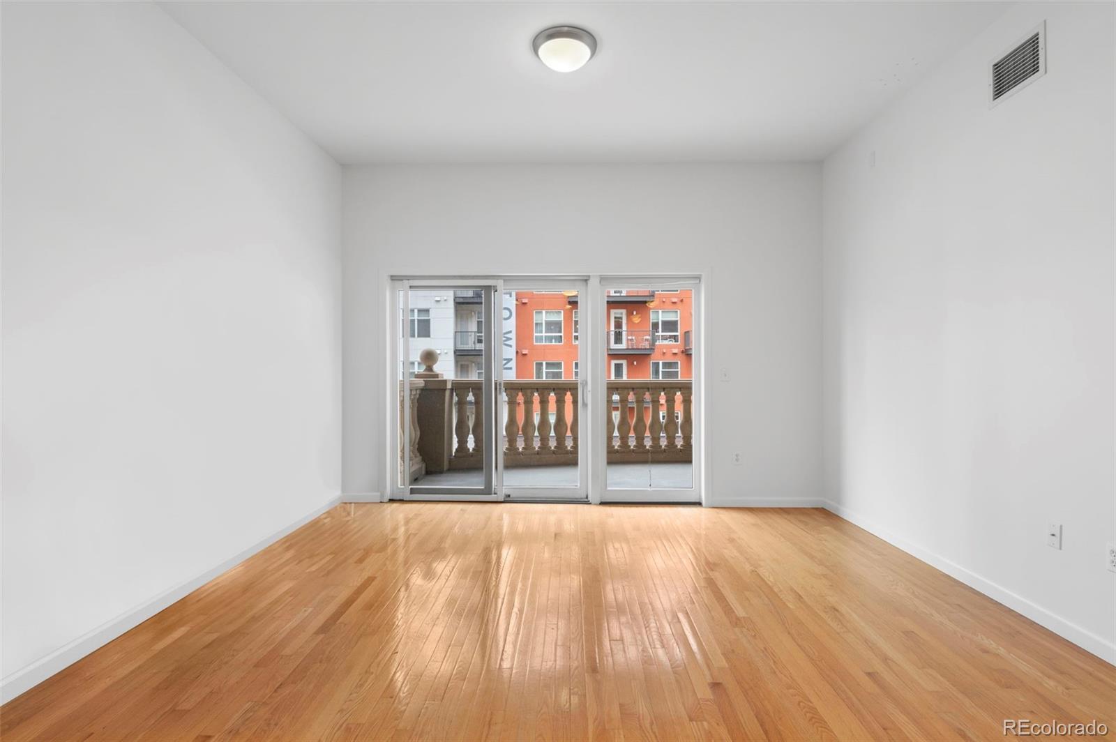 1950 N Logan Street 601