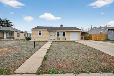 Photo of 880 Lansing Street, Aurora, CO 80010 (MLS # 7217096)