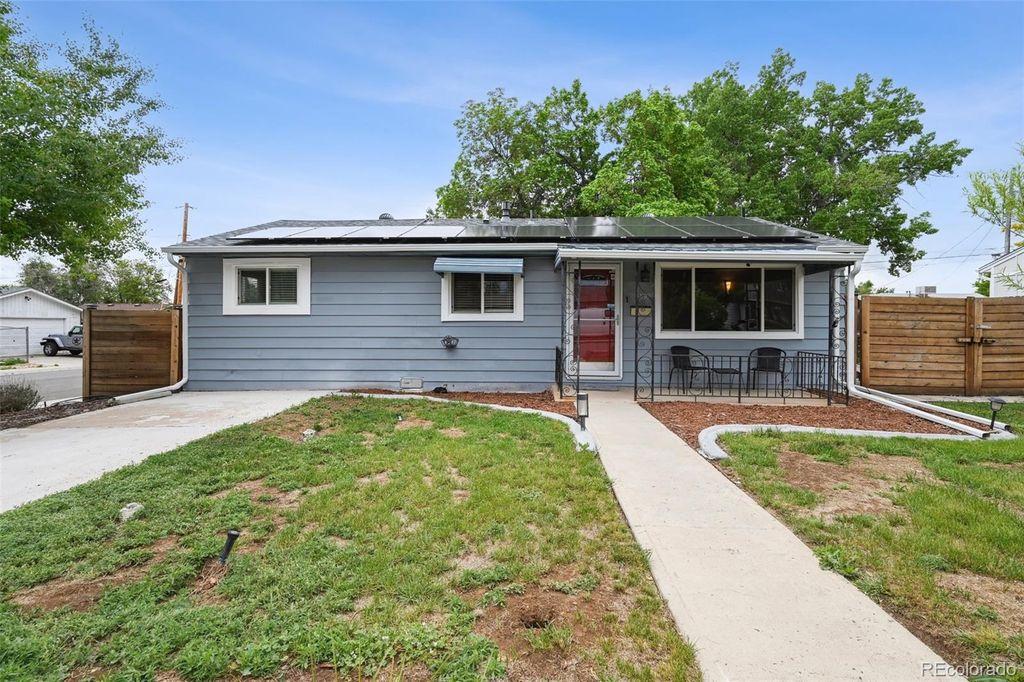 Photo of 3930 S Hazel Court, Englewood, CO 80110 (MLS # 4135192)