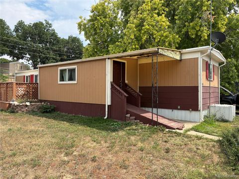 1838 Cimarron Street Aurora CO 80111