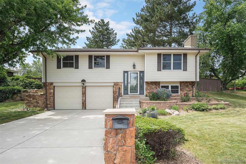 Photo of 10473 W Arkansas Drive, Lakewood, CO 80232 (MLS # 3689248)