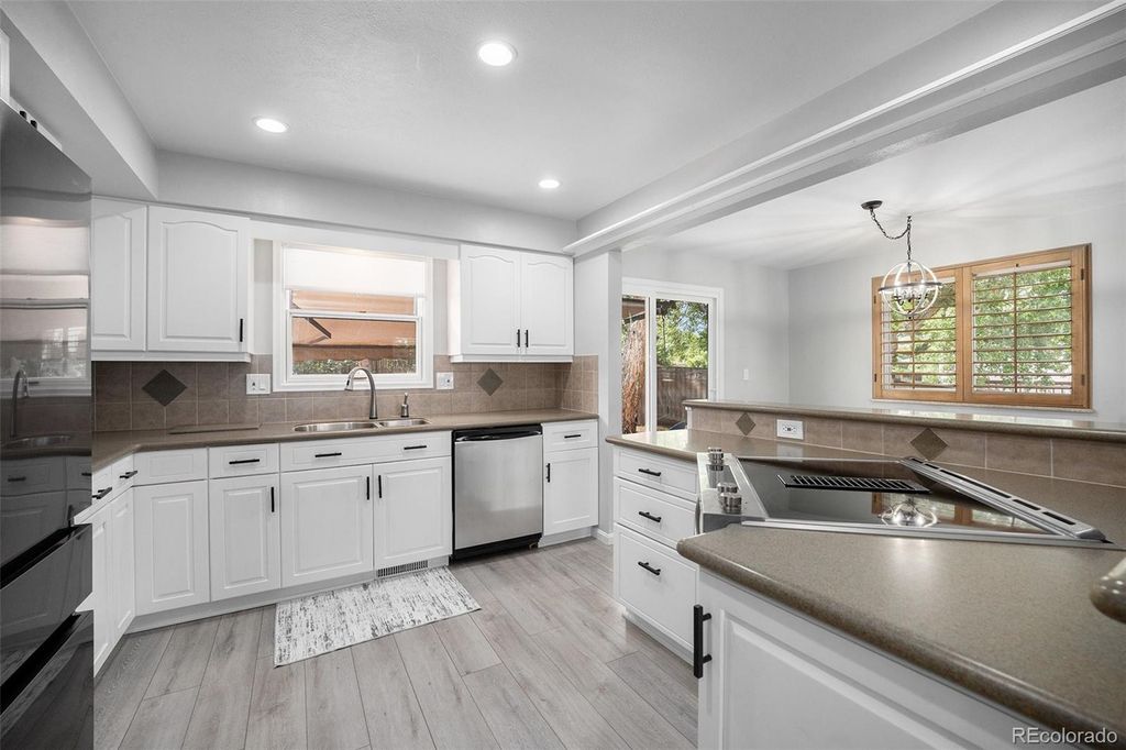 Photo of 10473 W Arkansas Drive, Lakewood, CO 80232 (MLS # 3689248)