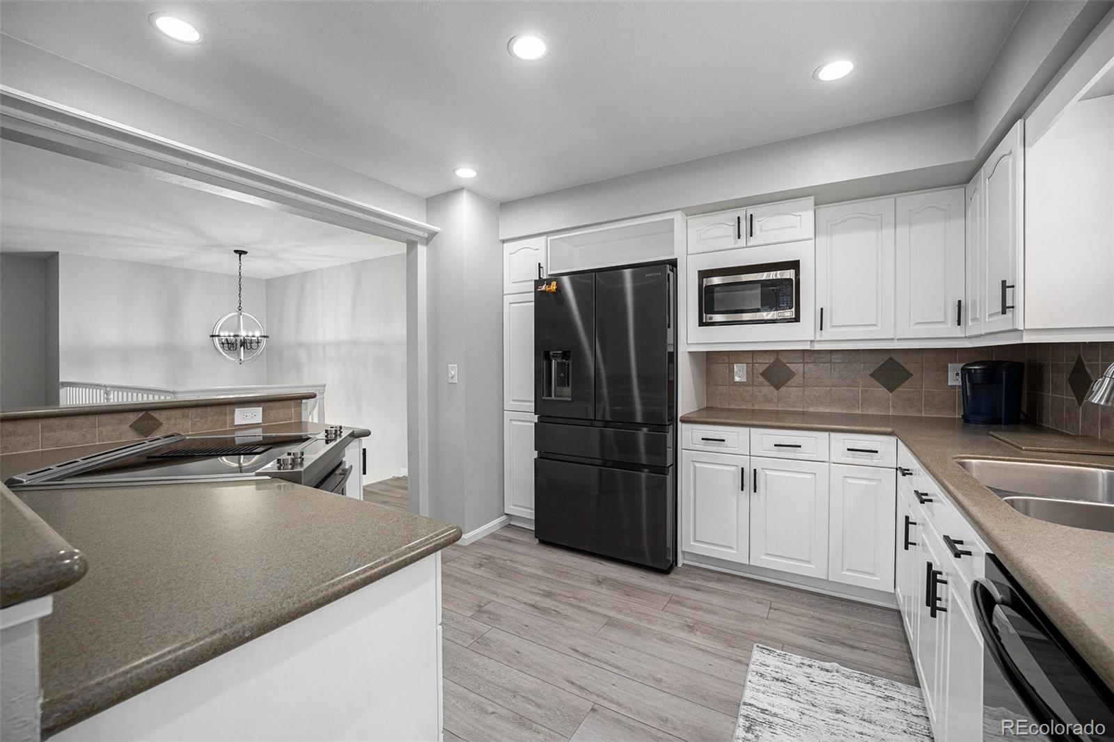 10473 W Arkansas Drive