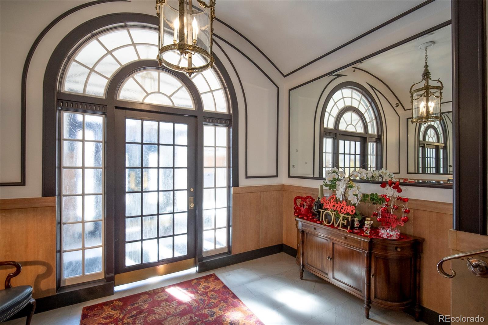 1515 E 9th Avenue 207