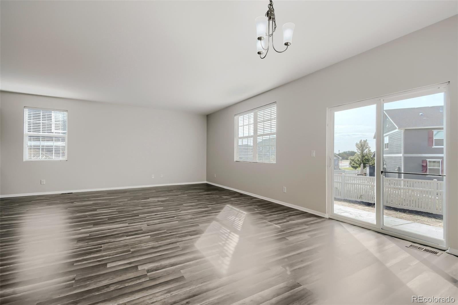5442 Neighbors Parkway