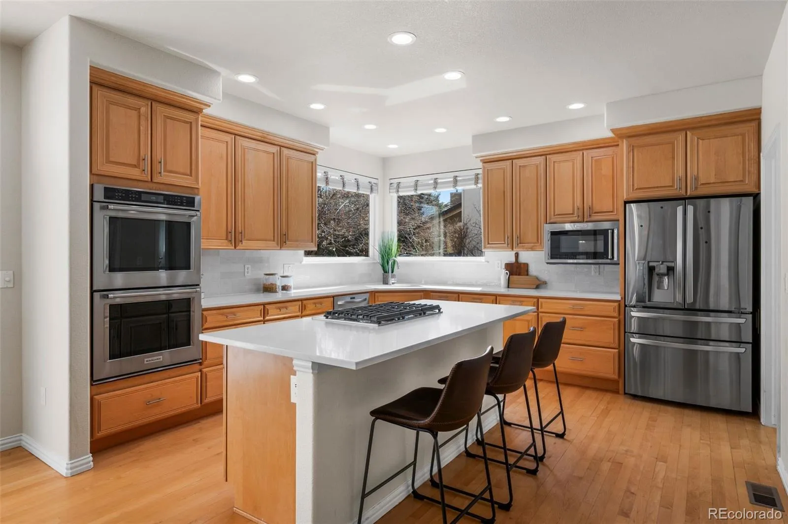 Aurora, Colorado 80016, United States, 5 Bedrooms Bedrooms, ,5 BathroomsBathrooms,Residential,Active,89432