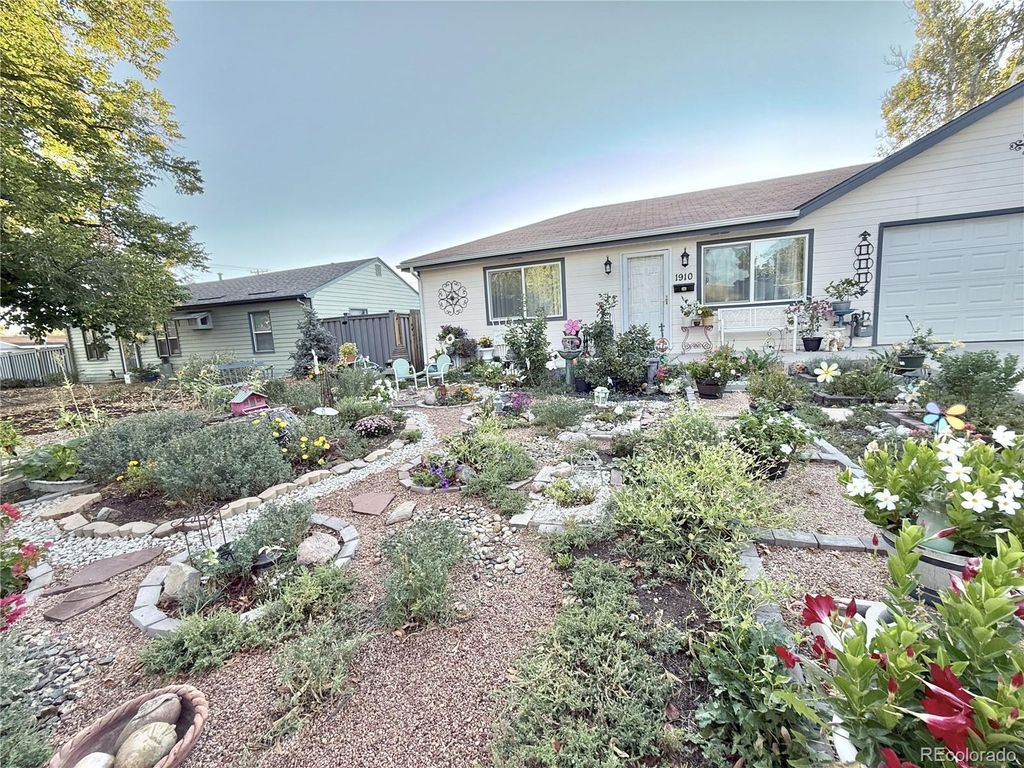 Photo of 1910 S Knox Court, Denver, CO 80219 (MLS # 7630452)