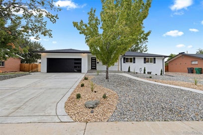 5051 W Geddes Circle Littleton CO 80128