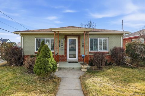 Photo of 2022 W Elk Place, Denver, CO 80211 (MLS # 2204089)