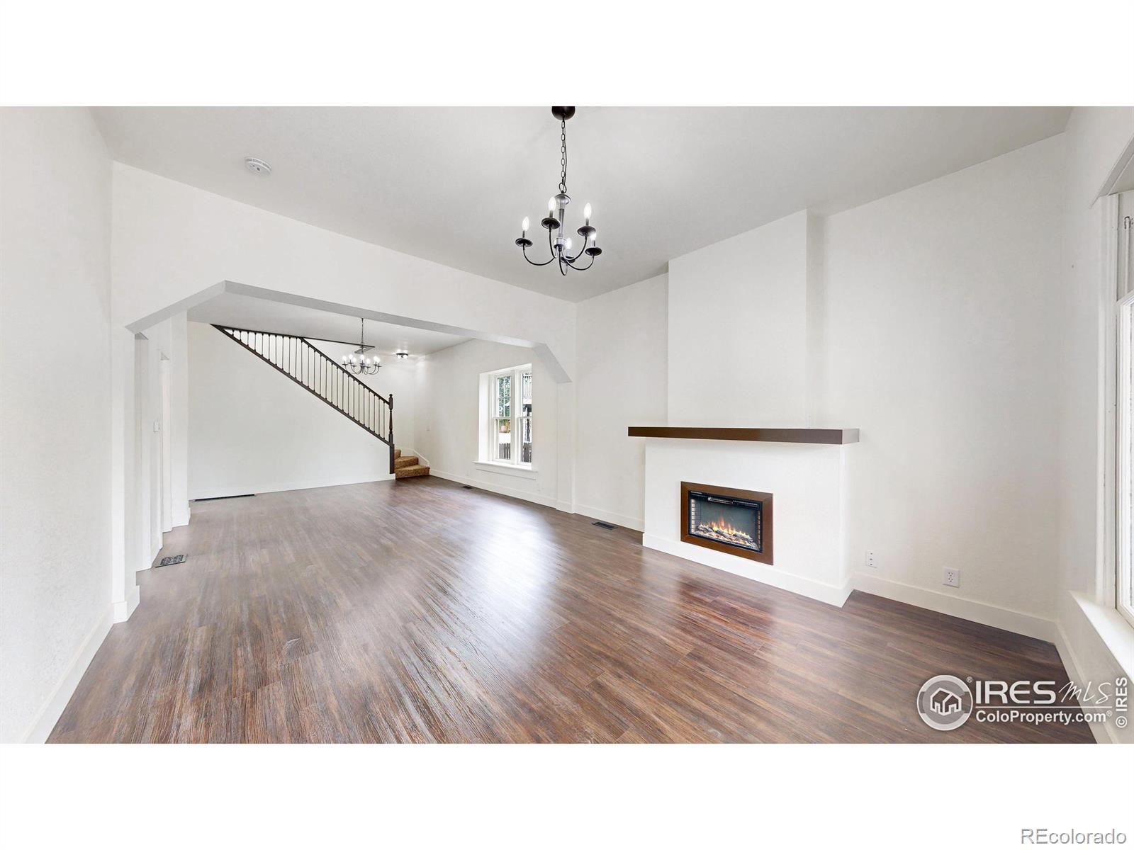 105 S Laura Avenue
