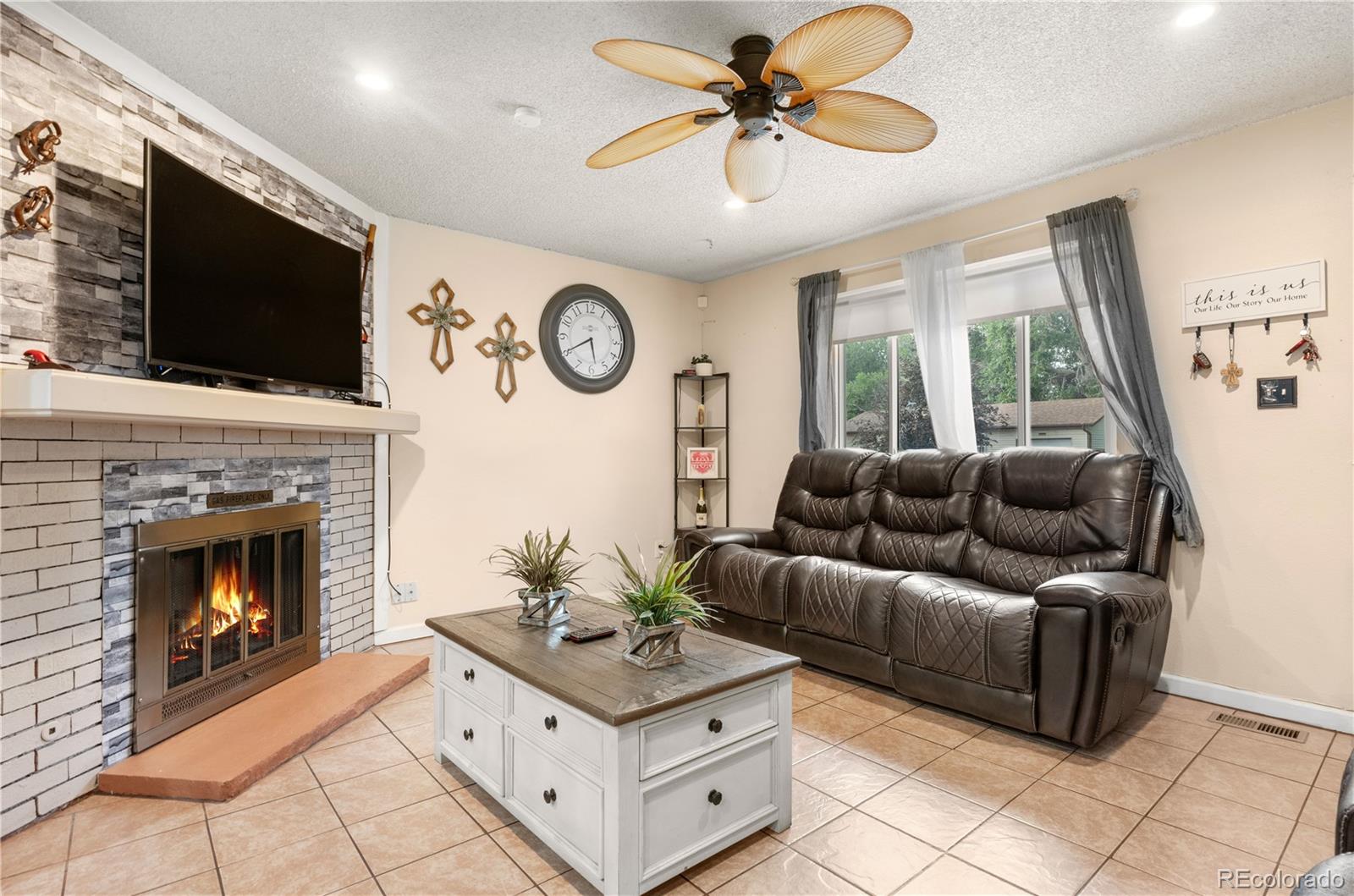 5563 Blackhawk Way