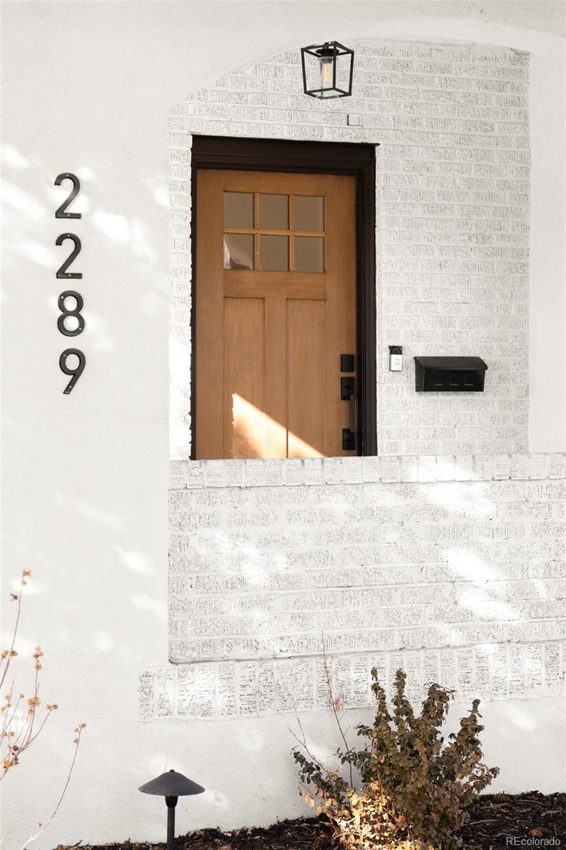 2289 N Glencoe Street