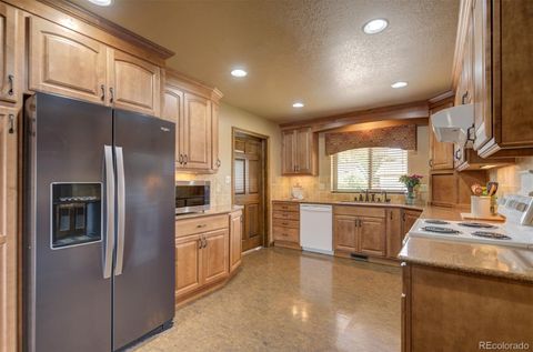 Single Family Residence in Colorado Springs CO 1920 Hallam Avenue 13.jpg