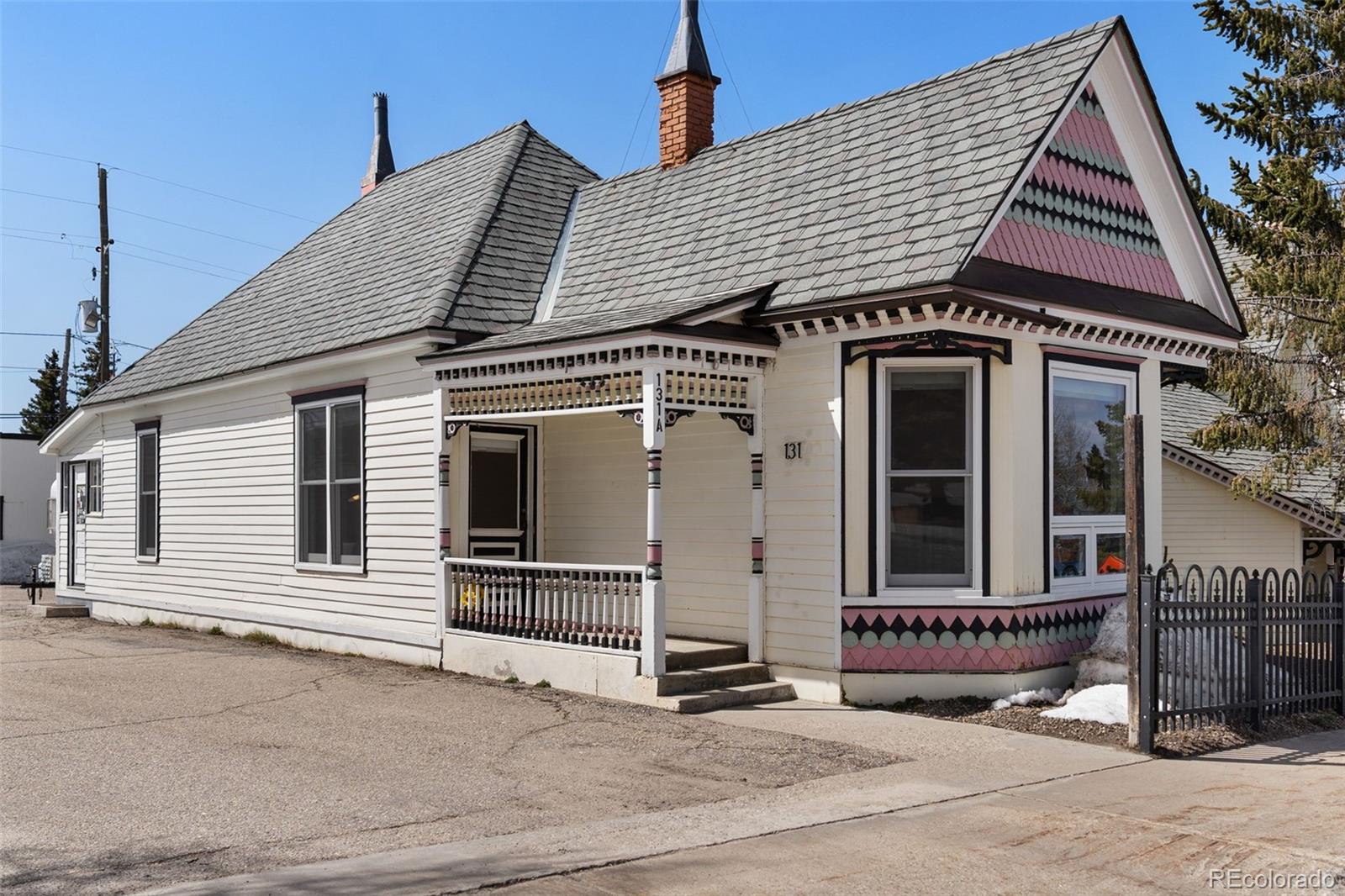 131 W 5th Street