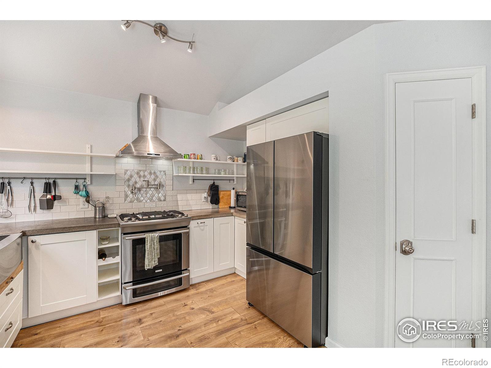 1820 Gordon Drive, Erie, CO, 80516 4 1820 Gordon Drive