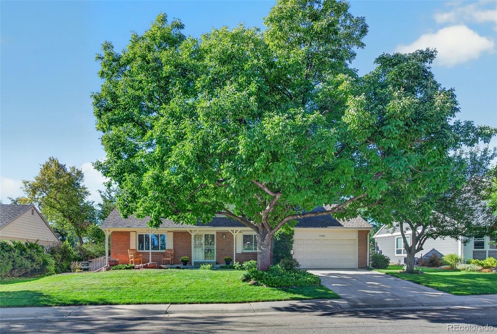 Photo of 10482 W Dakan Mountain, Littleton, CO 80127 (MLS # 5839062)