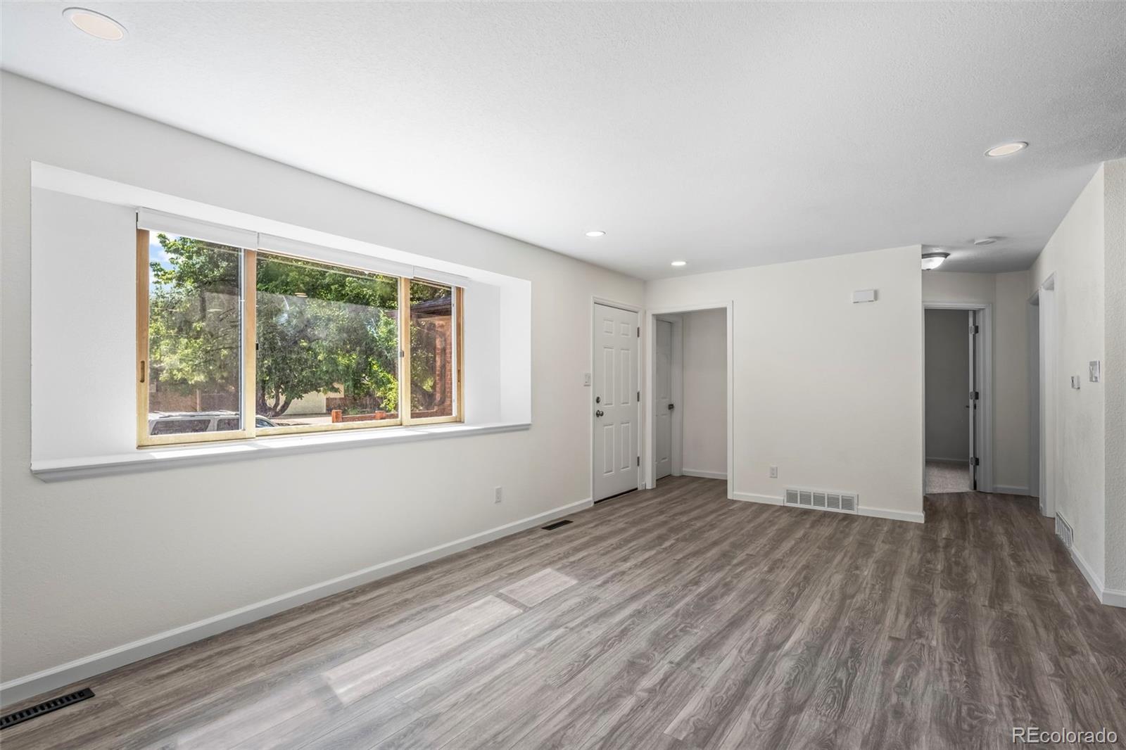 1035 Iris Street, Broomfield, CO, 80020 3 1035 Iris Street