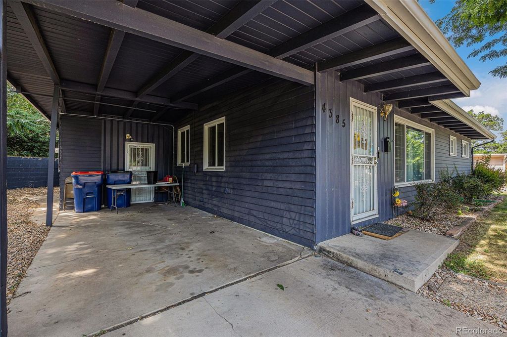 Photo of 4385 S Jason Street, Englewood, CO 80110 (MLS # 4427627)