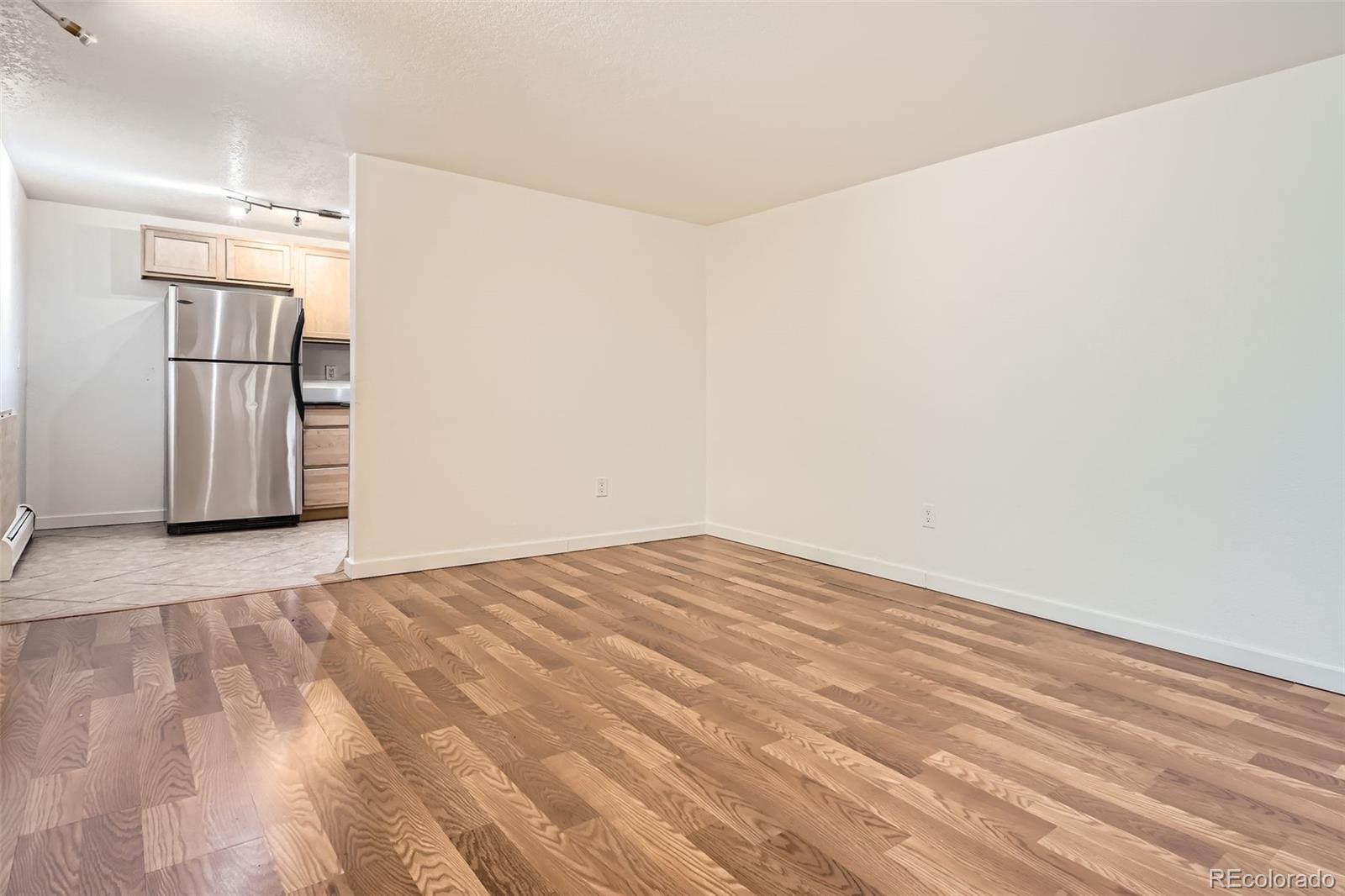 1045 N Clarkson Street 105