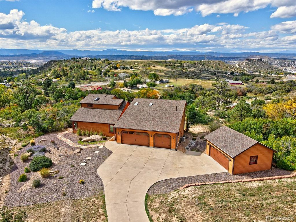 Photo of 2696 Castle Crest Drive, Castle Rock, CO 80104 (MLS # 2782011)