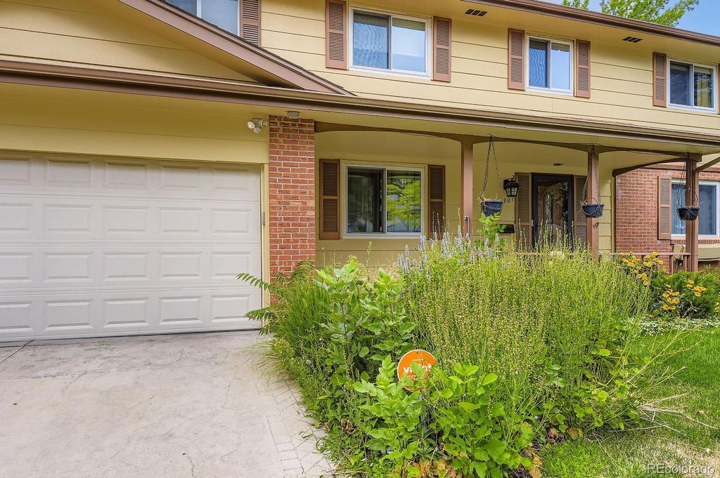 Photo of 6801 S Gilpin Circle W, Centennial, CO 80122 (MLS # 9928880)