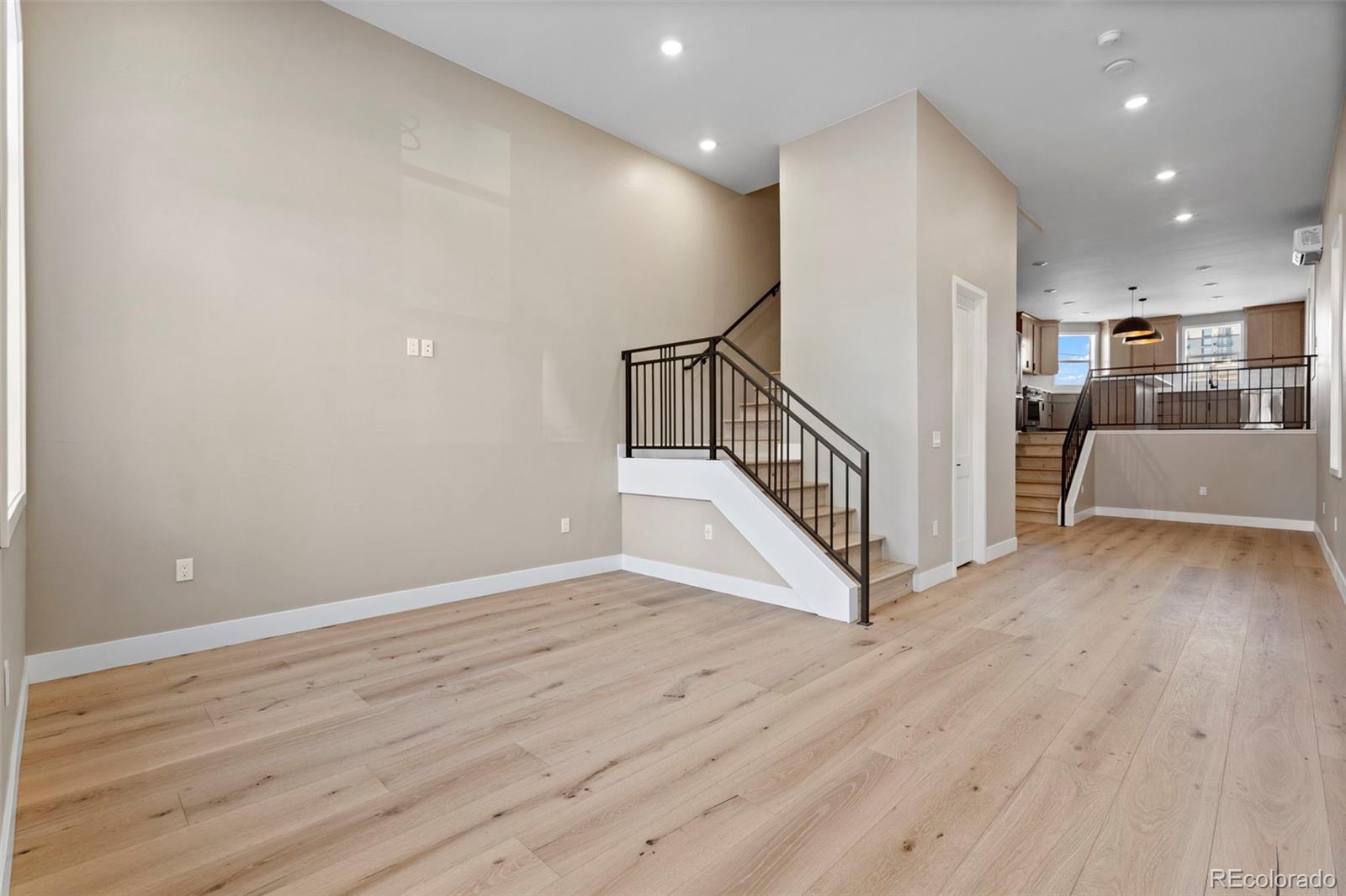 2502 W 29th Avenue