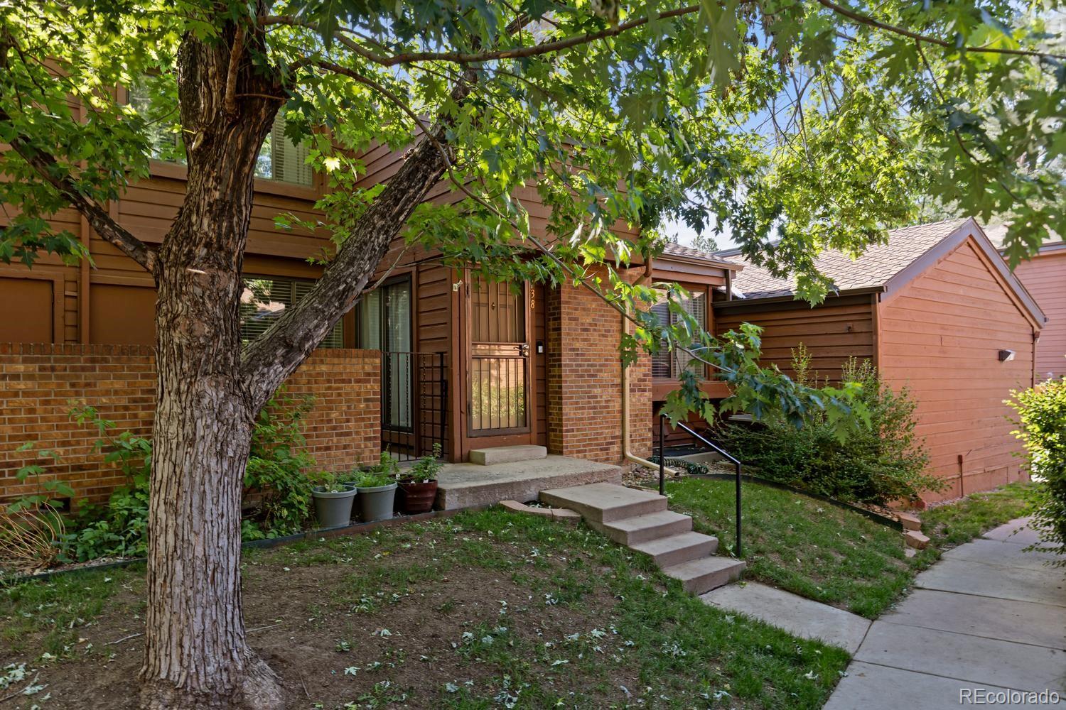 2685 S Dayton Way 138