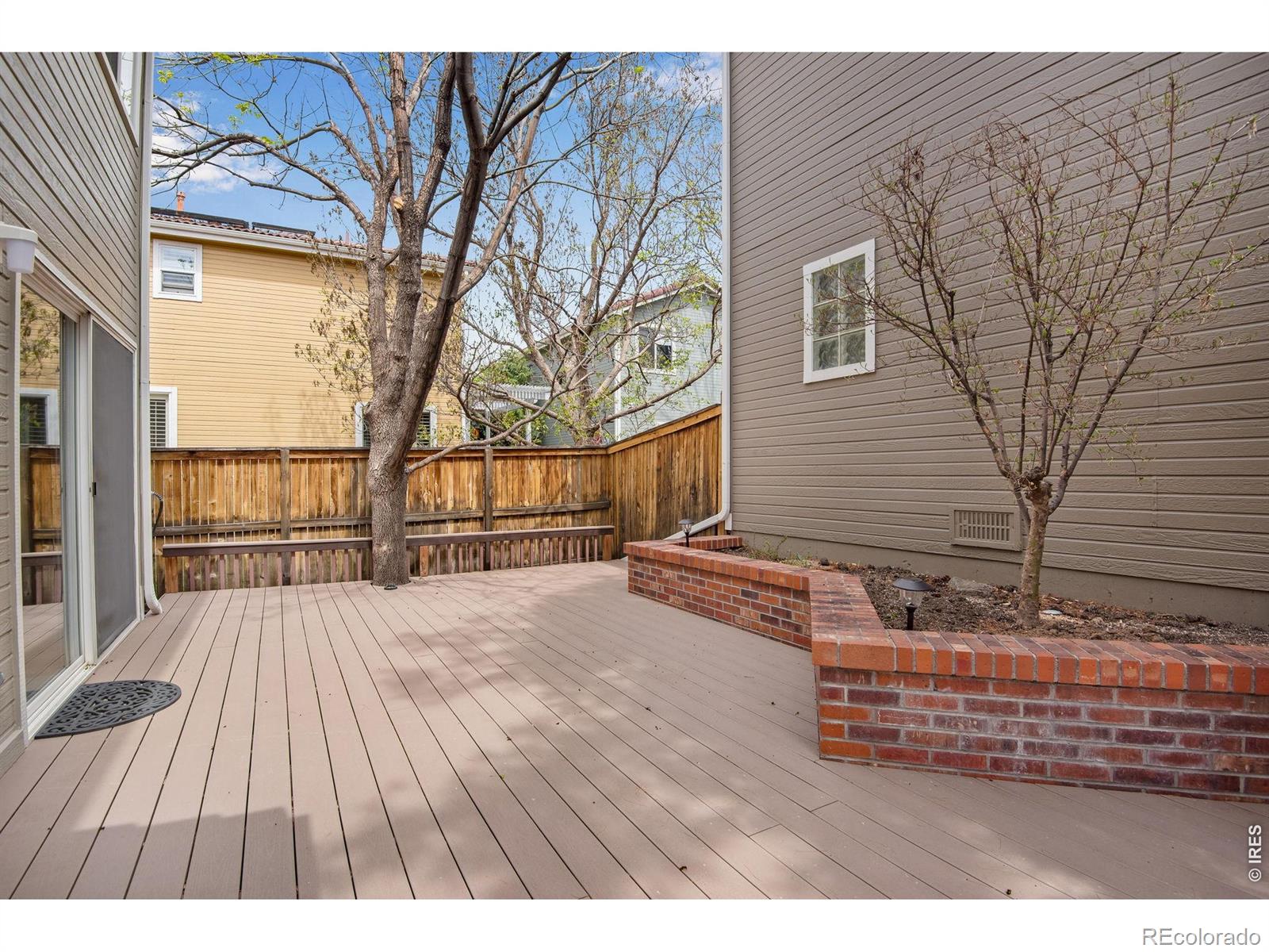 1431 Laurenwood Way