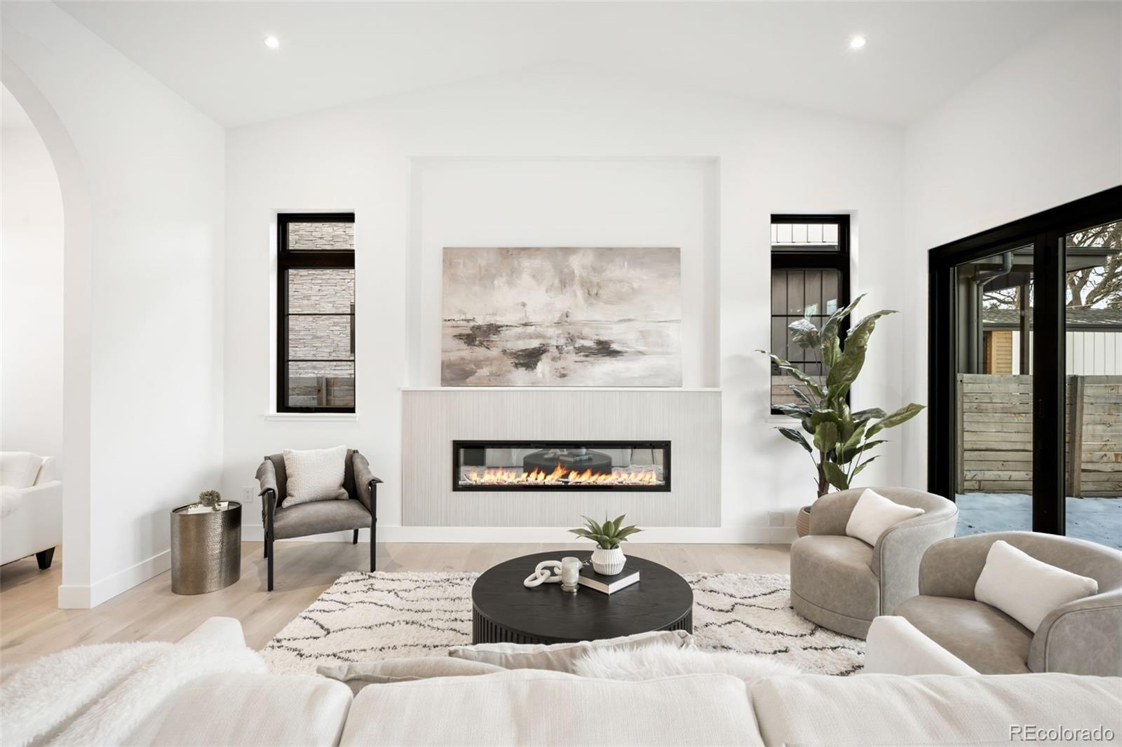 3255 S Clermont Street