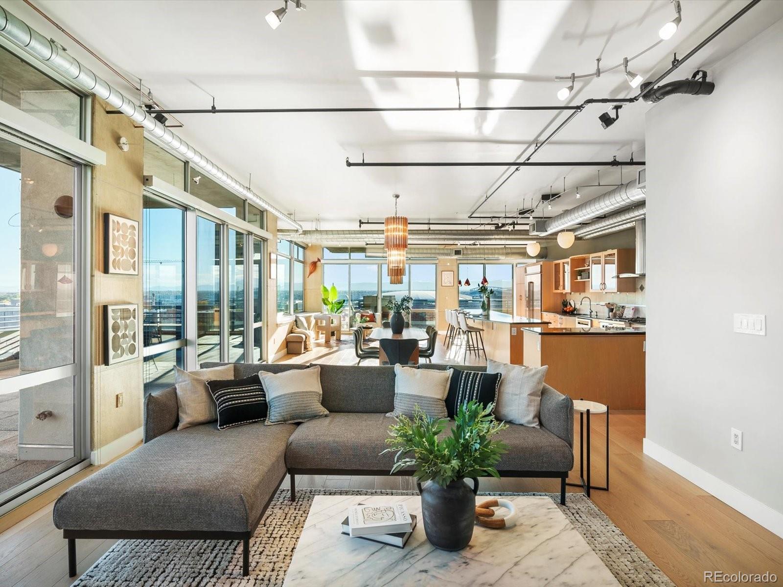 1401 Wewatta Street 1203