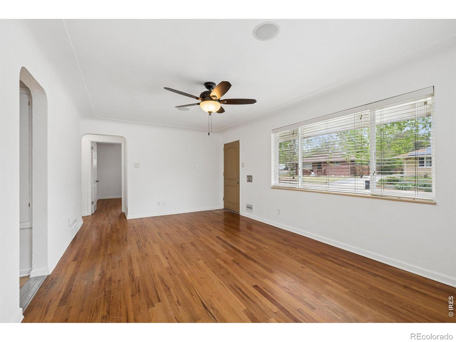 7232 W 67th Place