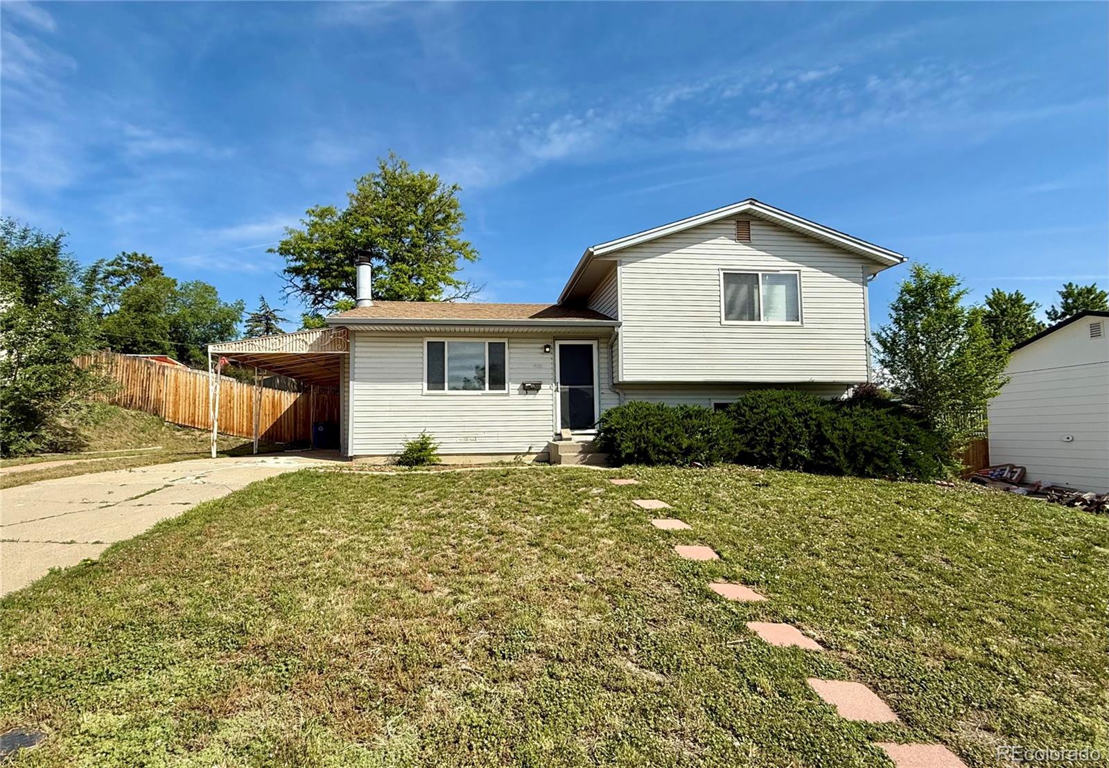 461 Elbert Way