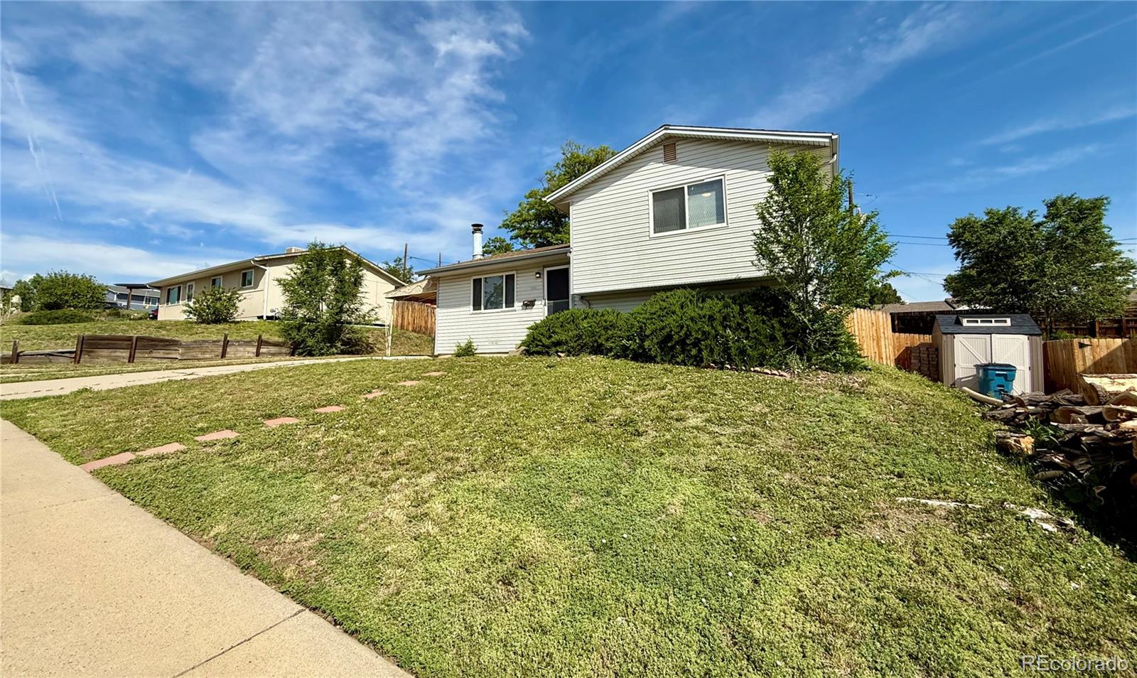 461 Elbert Way