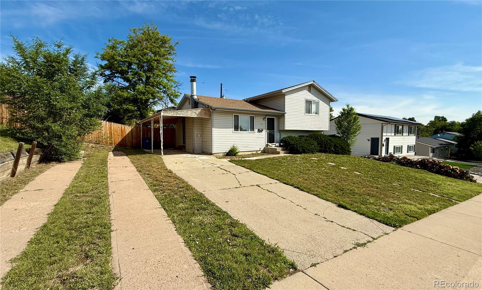 461 Elbert Way
