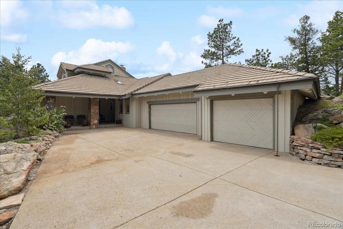 2611 Fox Acres Drive E