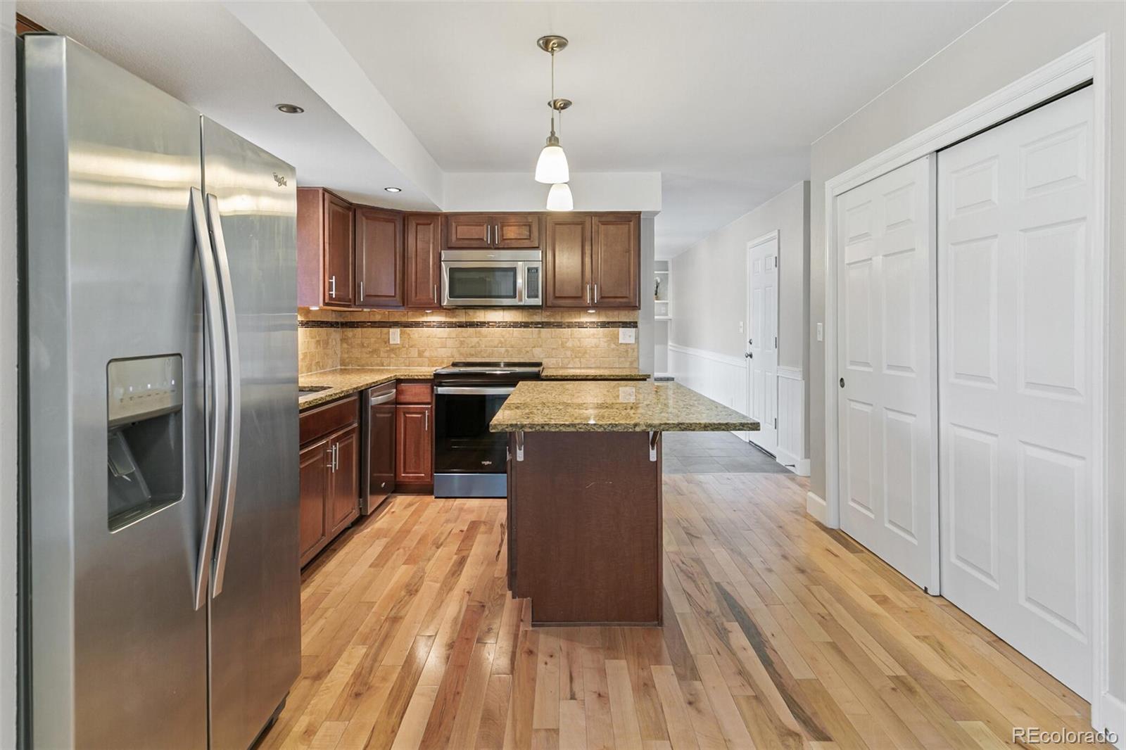 8003 E Hinsdale Place