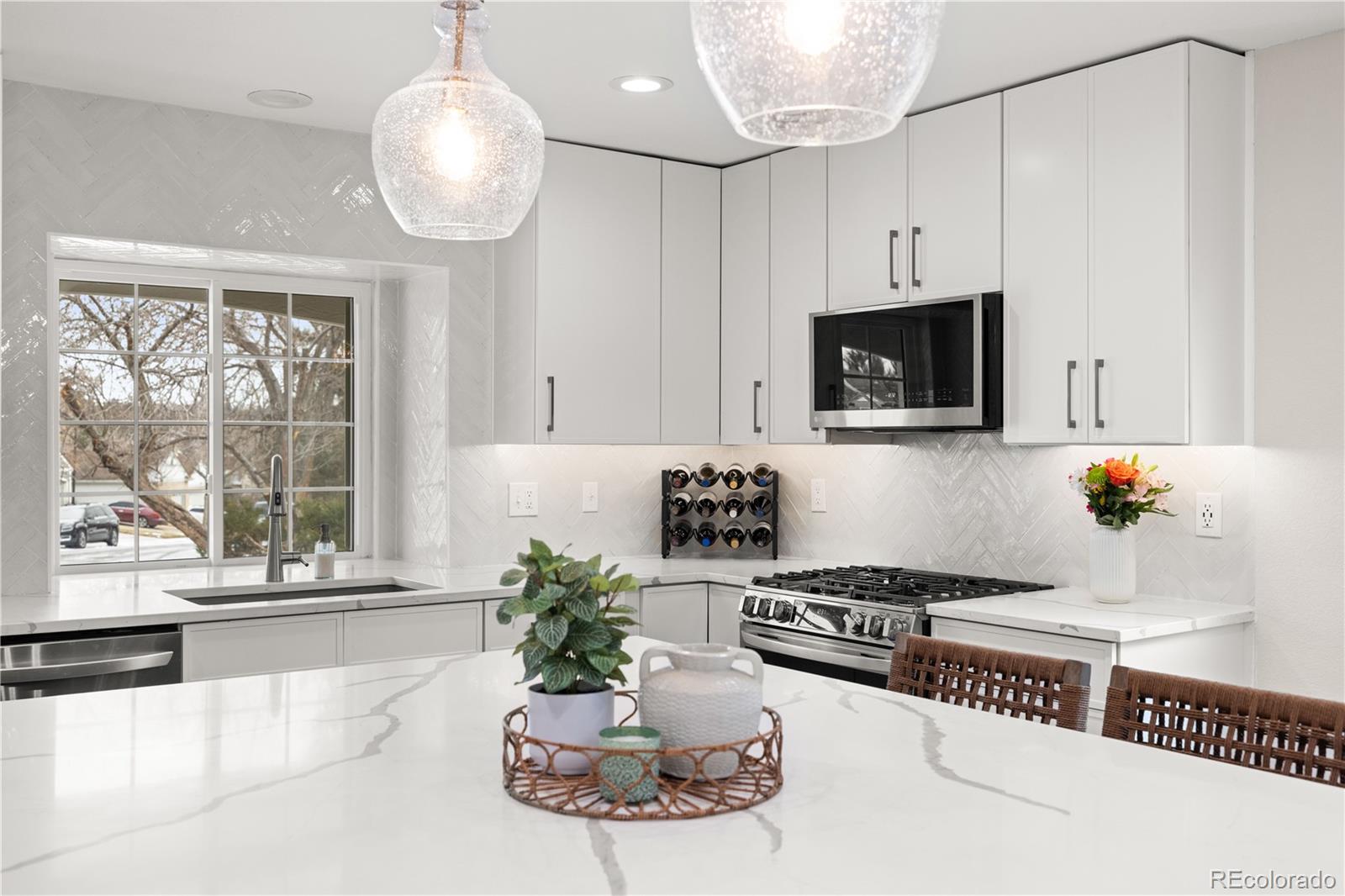 6060 E Hinsdale Court