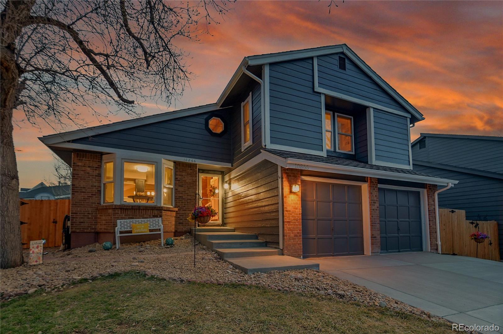 10866 W Half Moon Pass