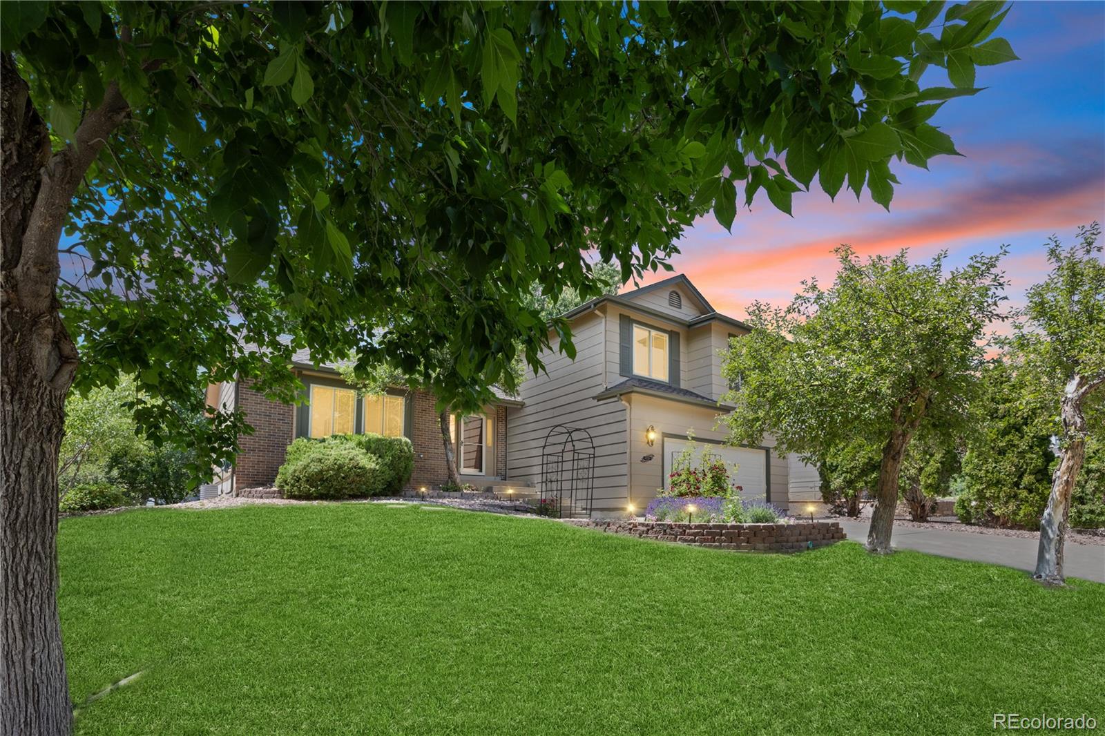 8725 Meadowlark Circle, Highlands Ranch, CO, 80126 1 8725 Meadowlark Circle