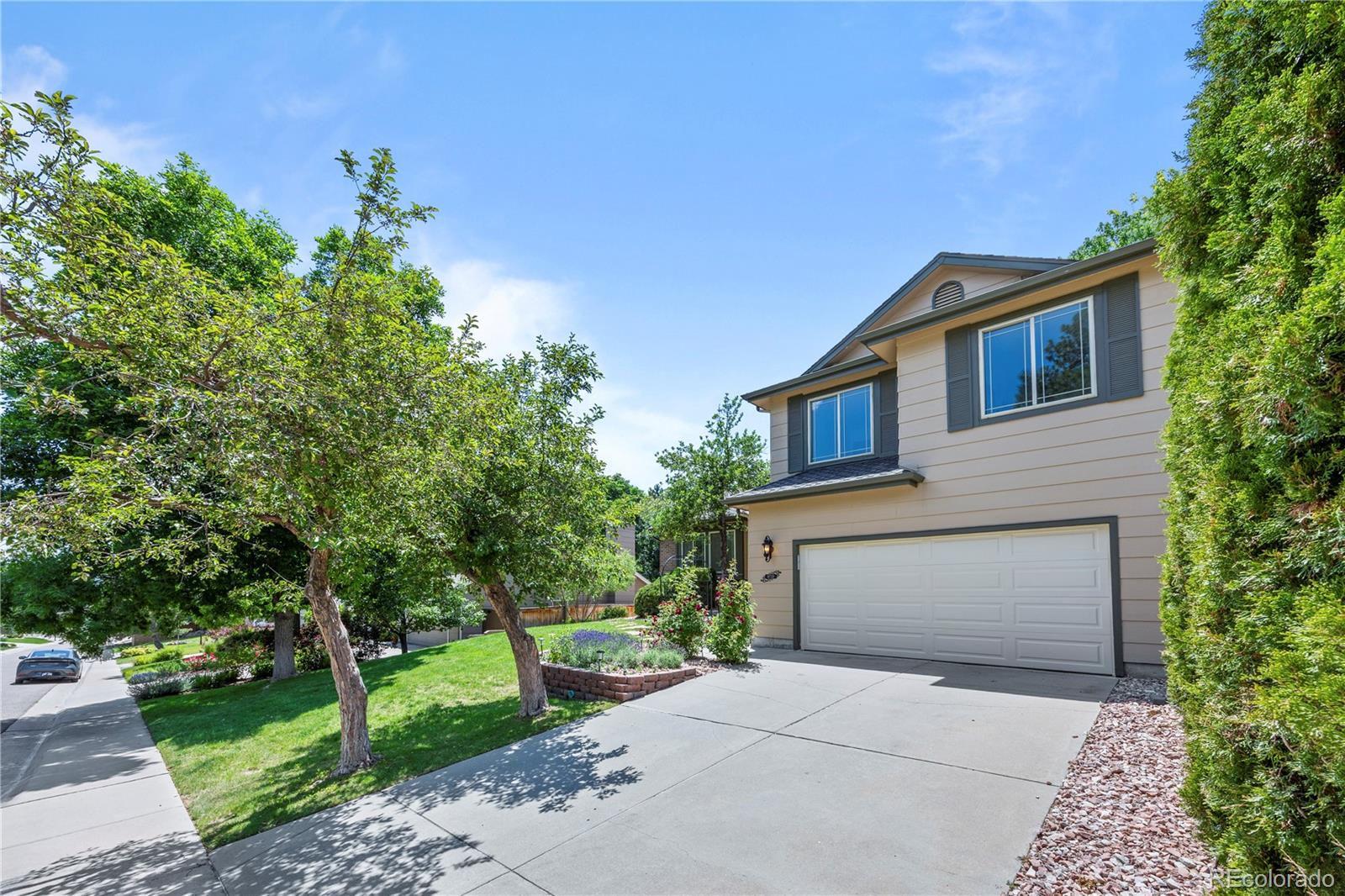 8725 Meadowlark Circle, Highlands Ranch, CO, 80126 2 8725 Meadowlark Circle