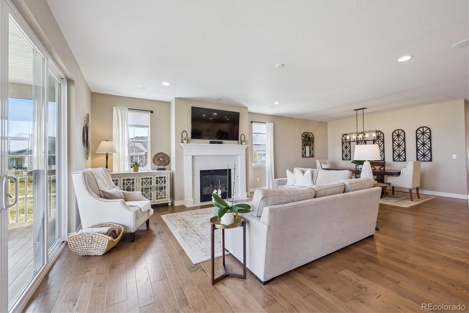 6973 S Waterloo Way
