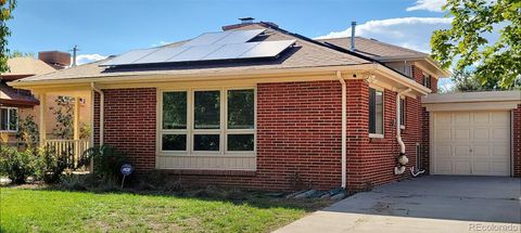 2241 Oakland Street Aurora CO 80010