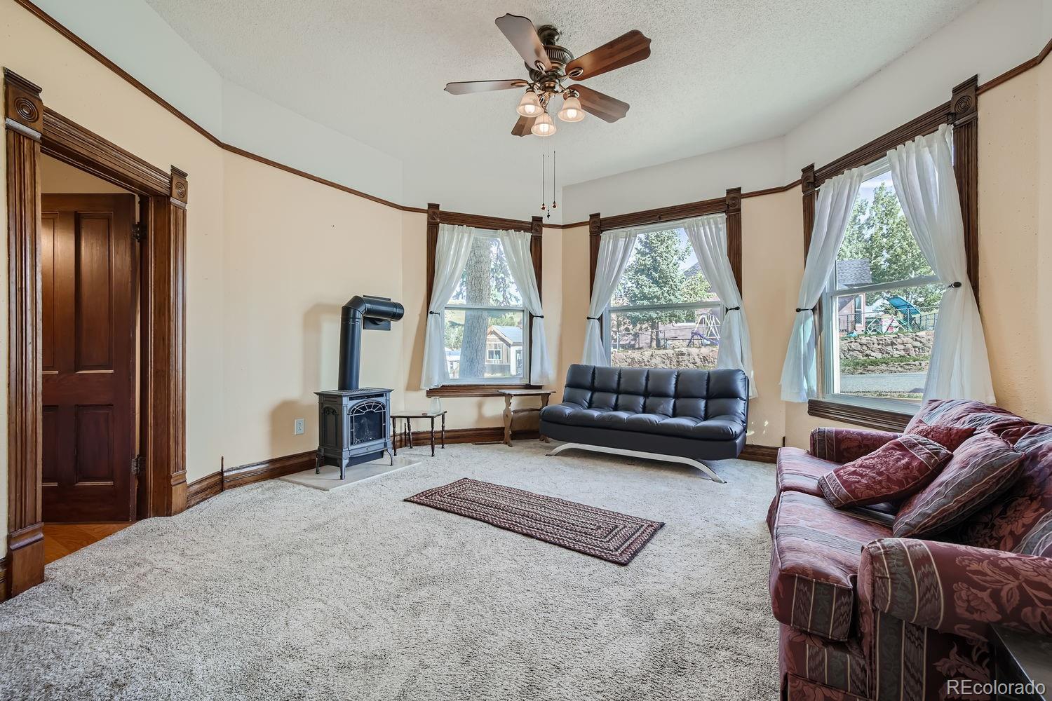 200 W Eaton Avenue