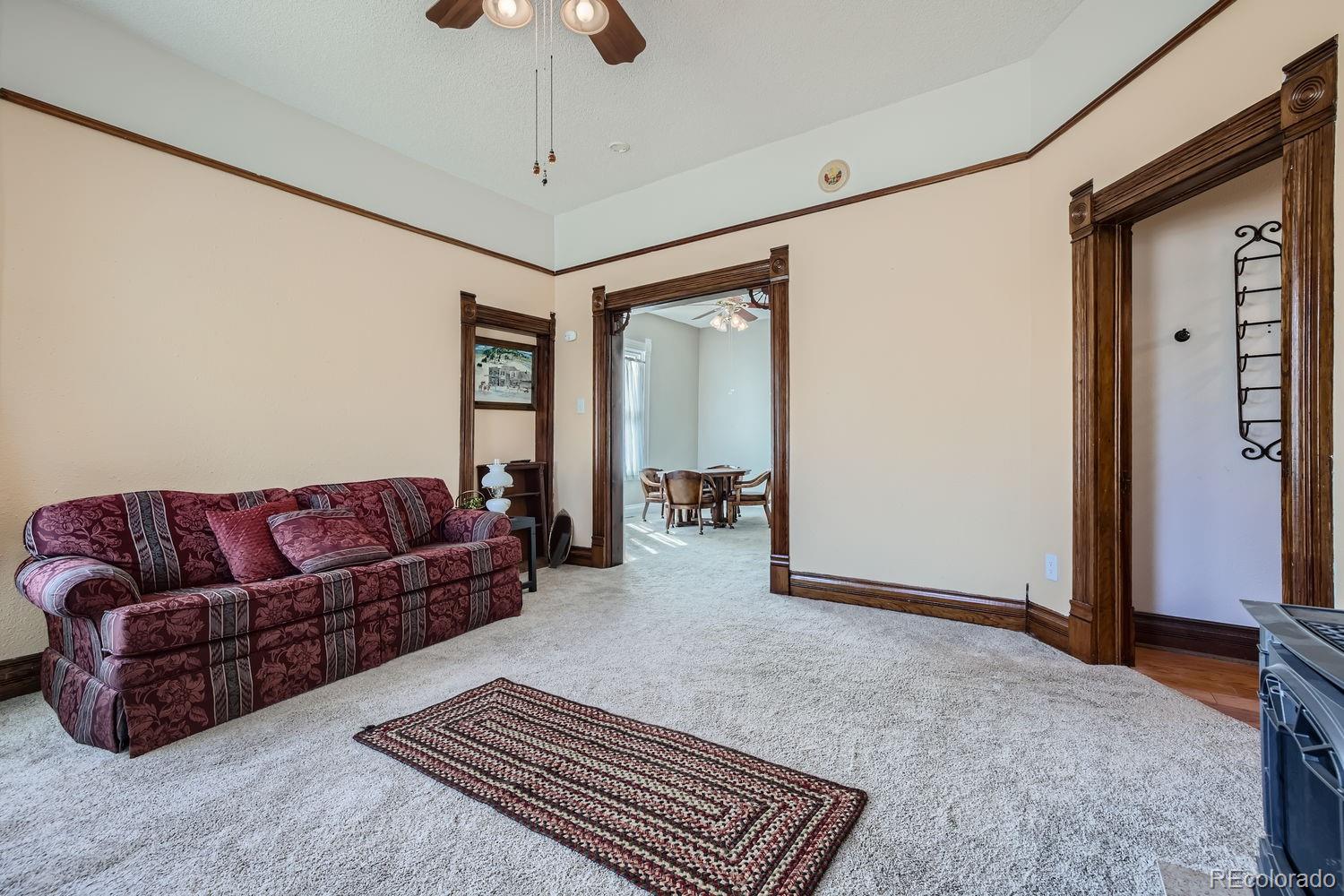 200 W Eaton Avenue