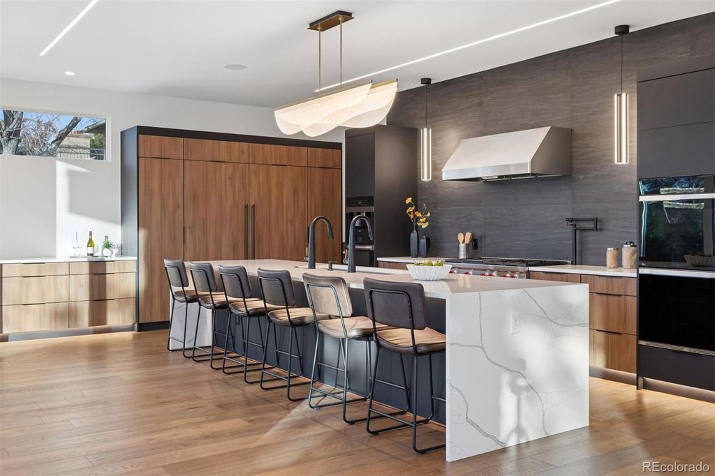 Photo of 267 S Clermont Street, Denver, CO 80246 (MLS # 7445937)