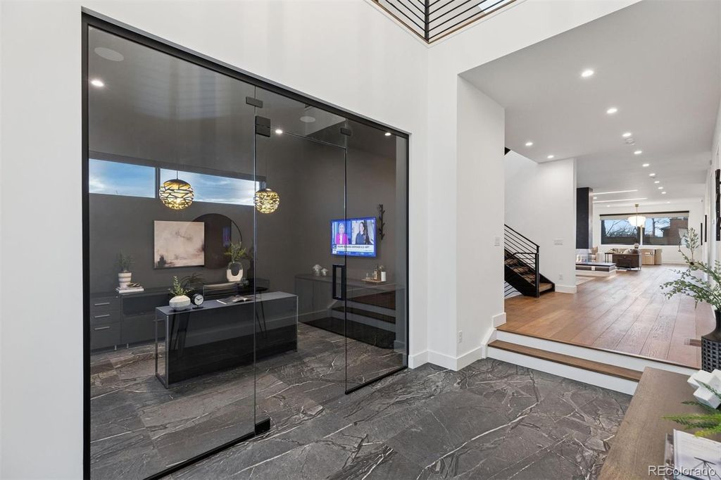 Photo of 267 S Clermont Street, Denver, CO 80246 (MLS # 7445937)