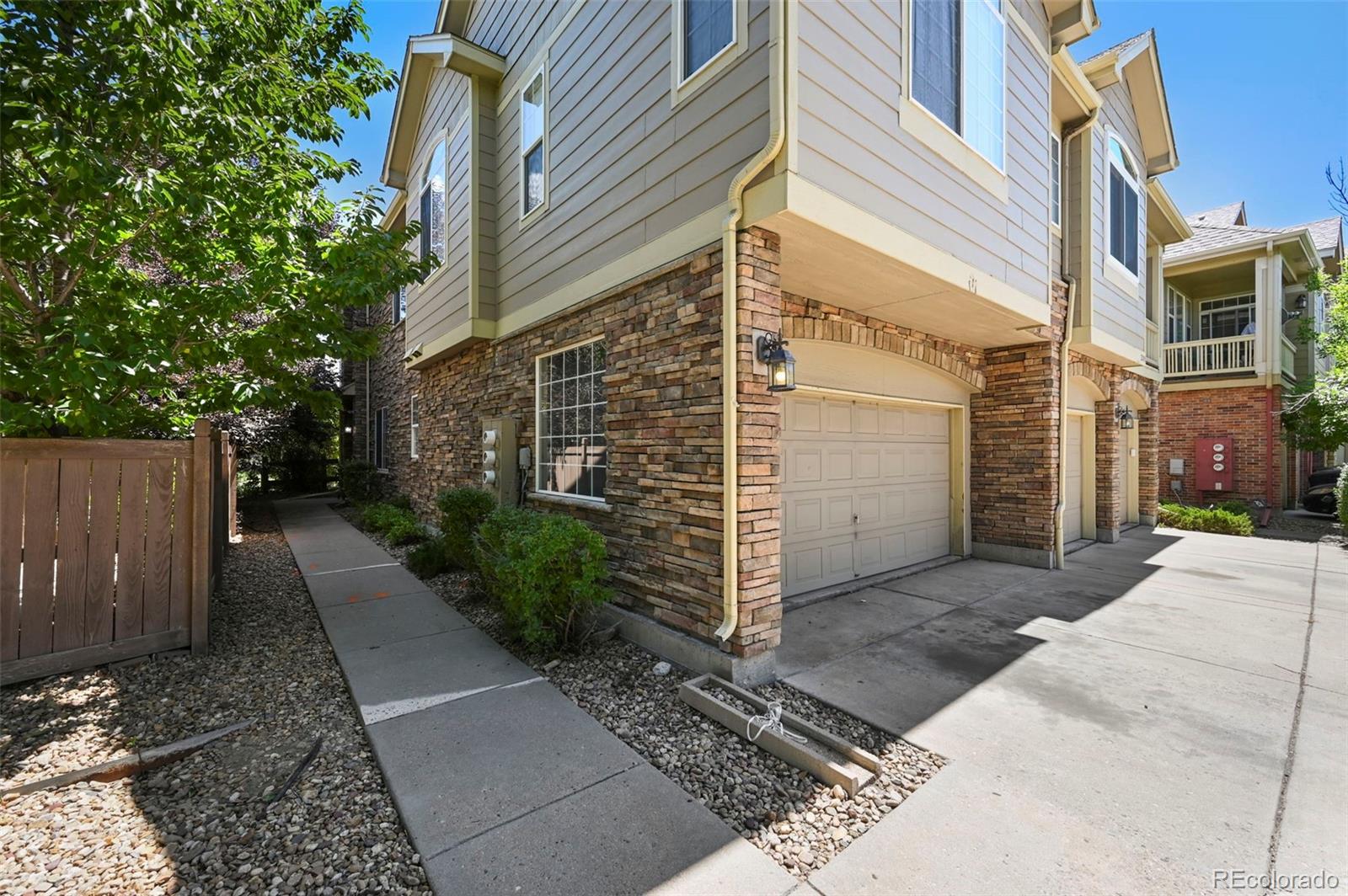 280 Granby Way C, Aurora, CO, 80011 3 280 Granby Way C