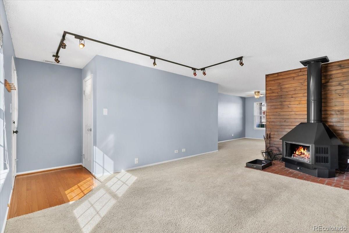 2301 E Fremont Avenue Y06