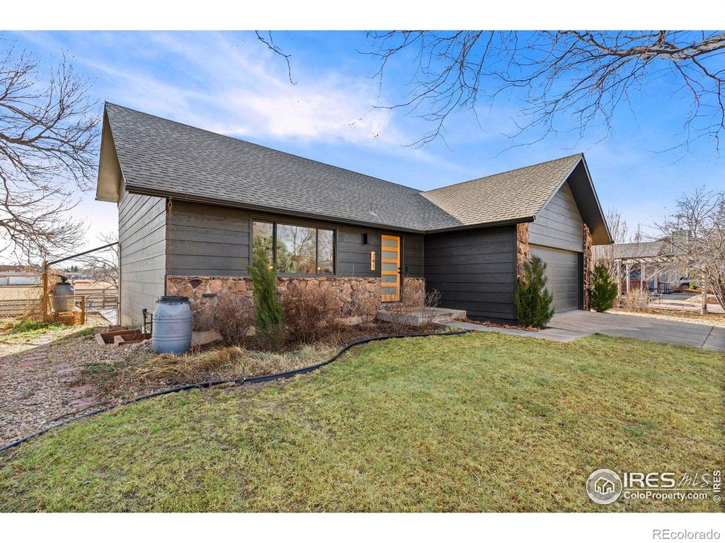 Photo of 741 Parkview Drive, Fort Collins, CO 80525 (MLS # IR1049811)