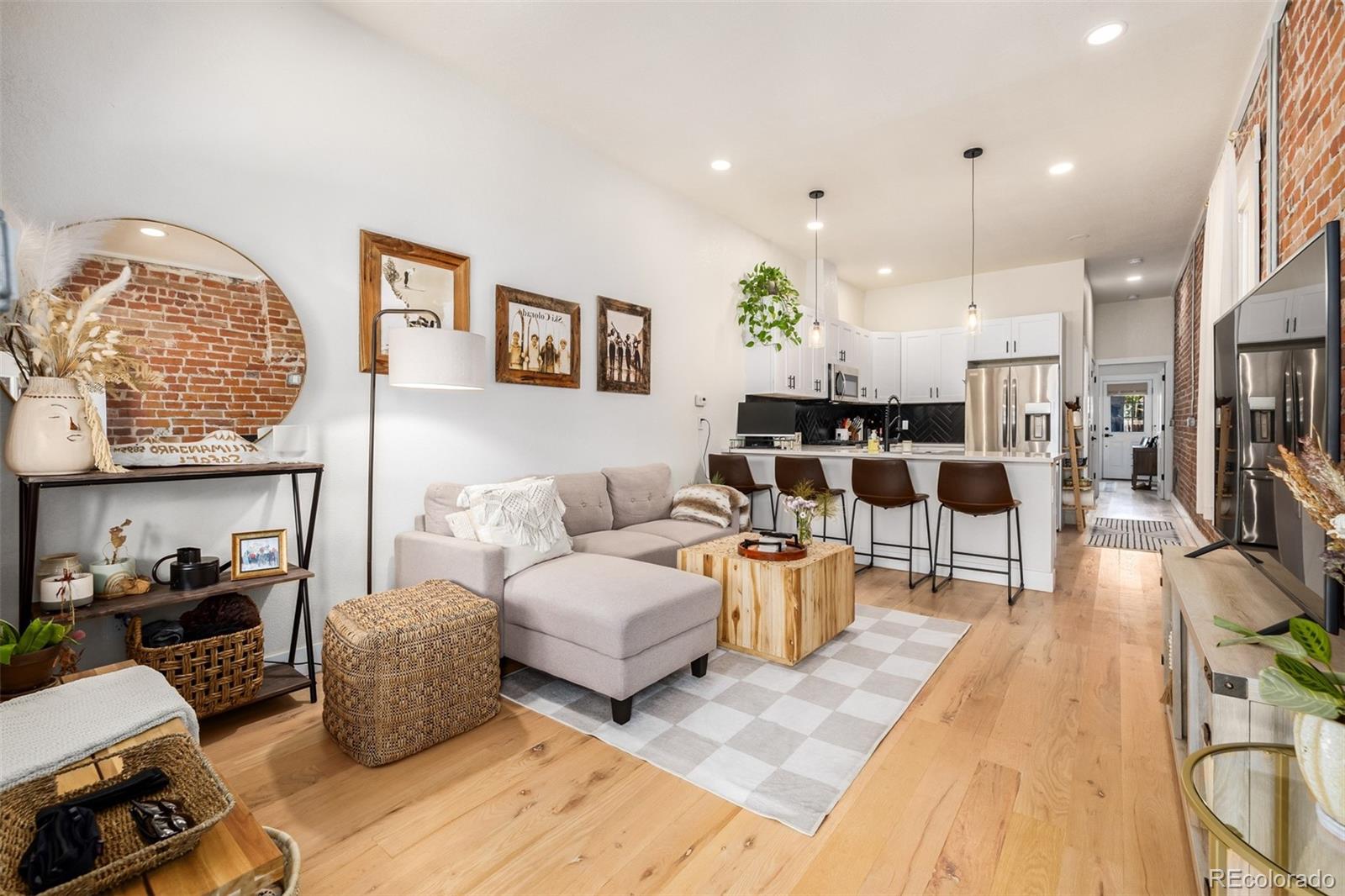 3543 N Williams Street